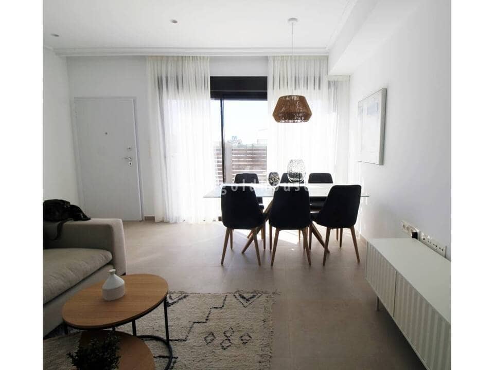 4 sovrum Hus till salu i Pilar de la Horadada med pool - 369 900 € (Ref: 9803817)