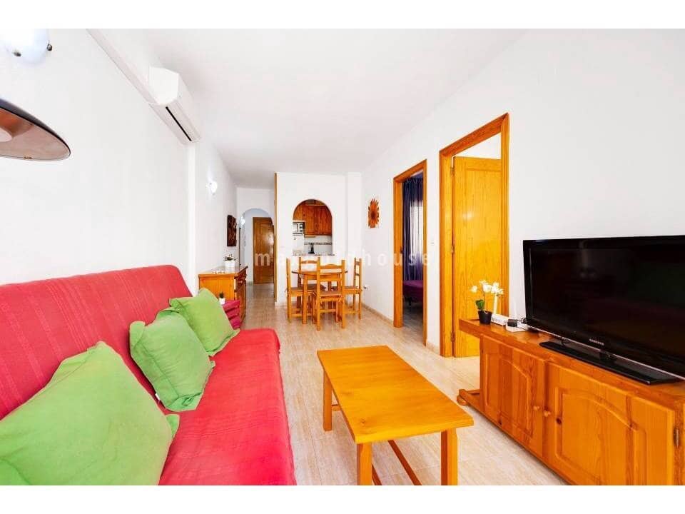 2 soverom Leilighet til salgs i Torrevieja med svømmebasseng - € 145 900 (Ref: 9814020)