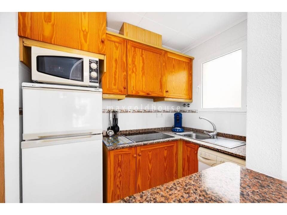 2 soverom Leilighet til salgs i Torrevieja med svømmebasseng - € 145 900 (Ref: 9814020)
