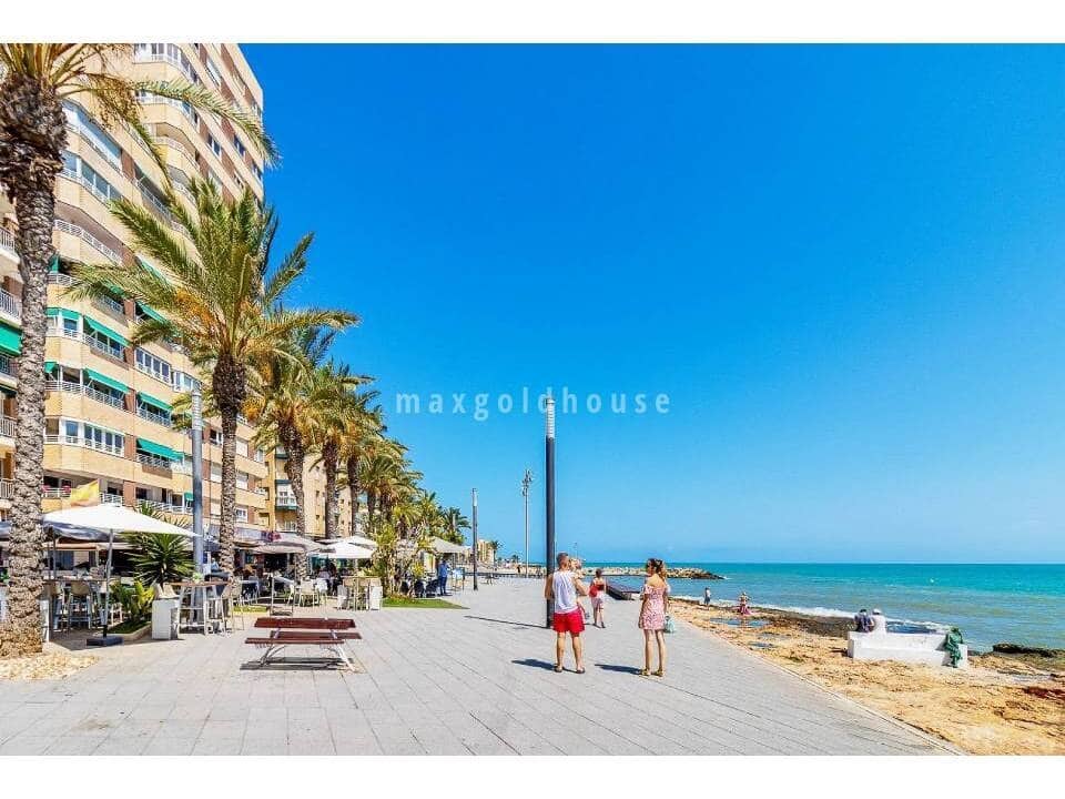 2 soverom Leilighet til salgs i Torrevieja med svømmebasseng - € 145 900 (Ref: 9814020)