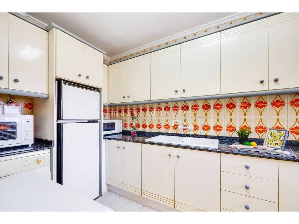 3 soveværelse Lejlighed til salg i Orihuela Costa med swimmingpool - € 239.900 (Ref: 9814021)