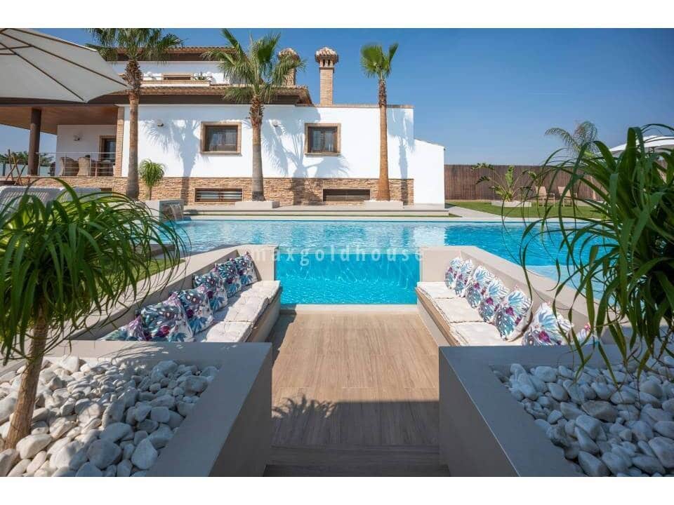 4 bedroom Villa for sale in Avileses with pool - € 1,350,000 (Ref: 9814129)