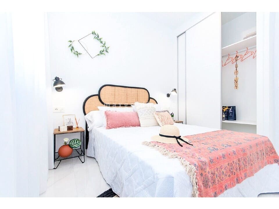 3 bedroom Villa for sale in Los Montesinos with pool - € 465,000 (Ref: 9826912)