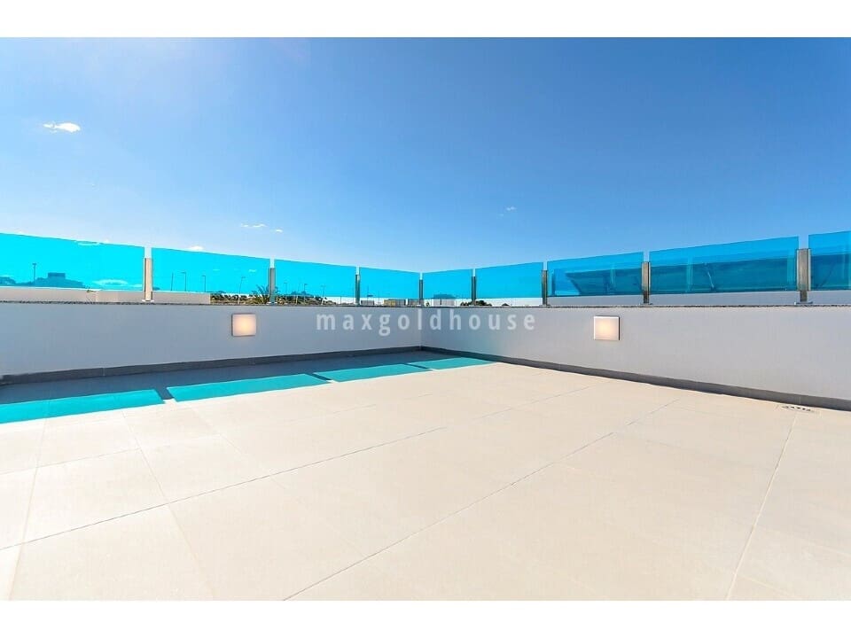 3 bedroom Villa for sale in Los Montesinos with pool - € 465,000 (Ref: 9826912)