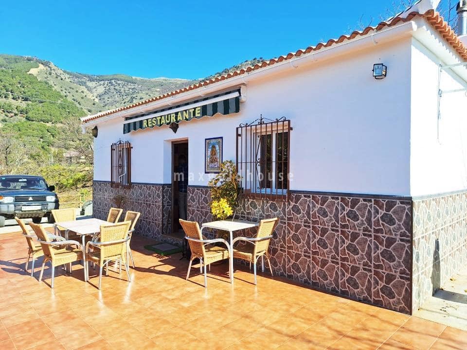 3 bedroom Finca/Country House for sale in Canillas de Albaida - € 286,000 (Ref: 9840742)