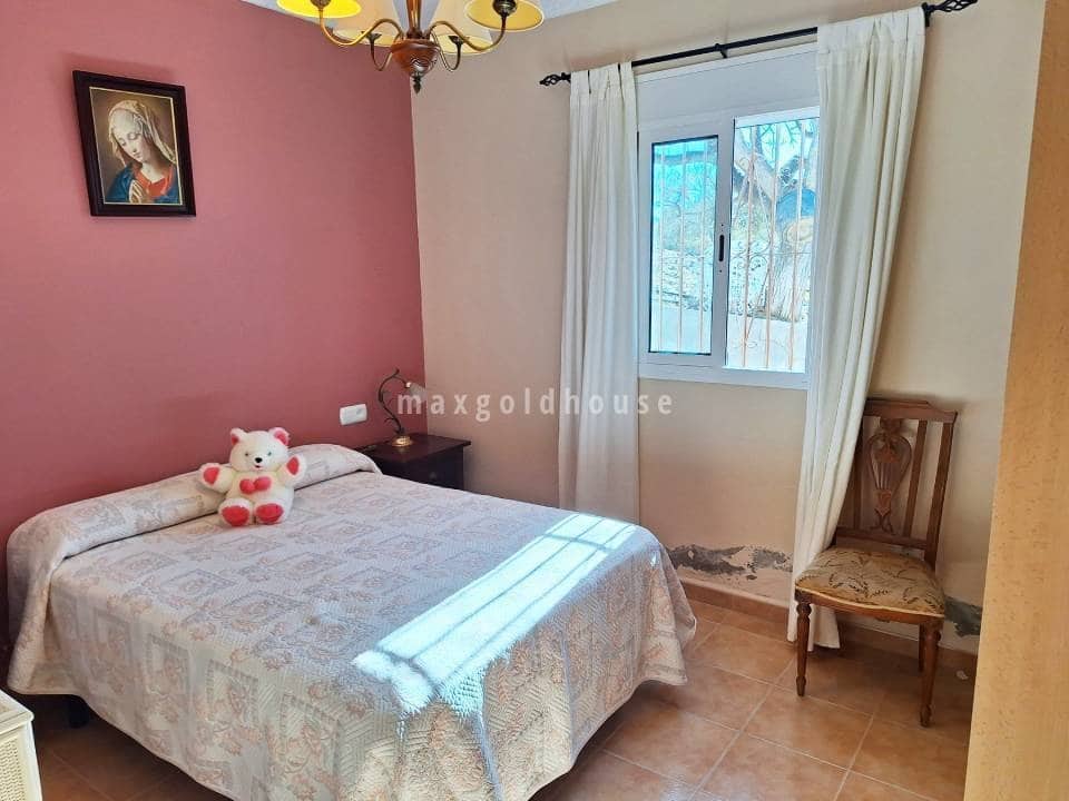 3 bedroom Finca/Country House for sale in Canillas de Albaida - € 286,000 (Ref: 9840742)