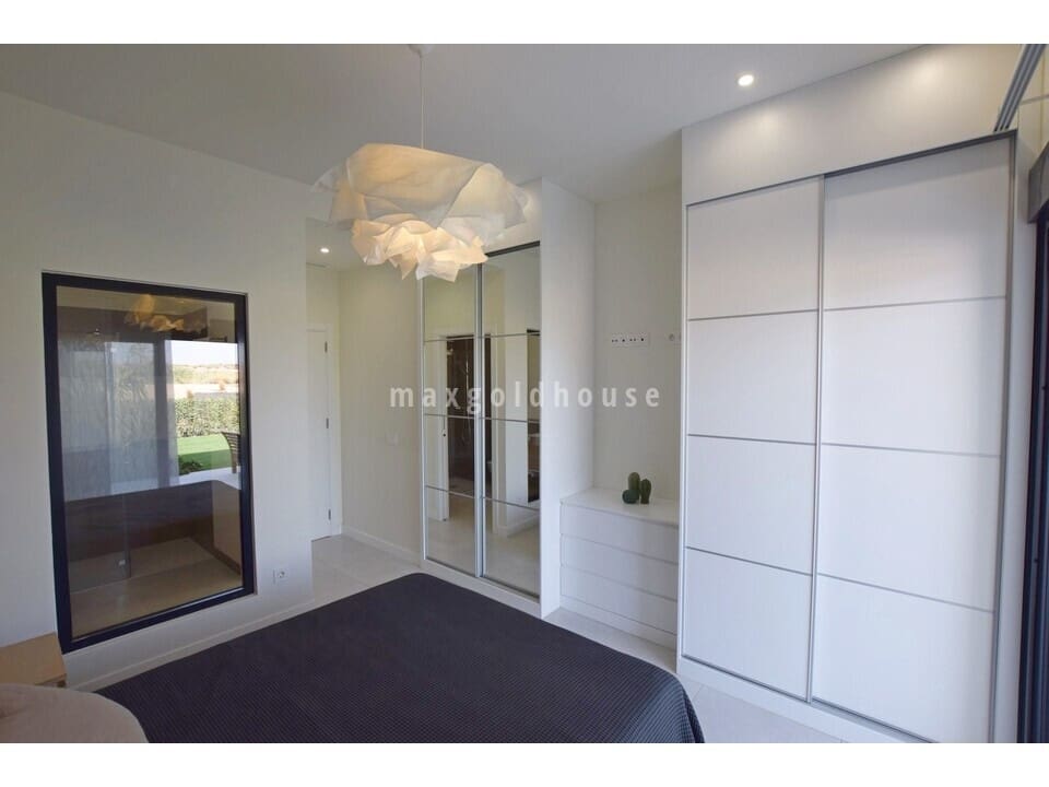 2 bedroom Apartment for sale in Condado de Alhama with pool - € 225,000 (Ref: 9848470)