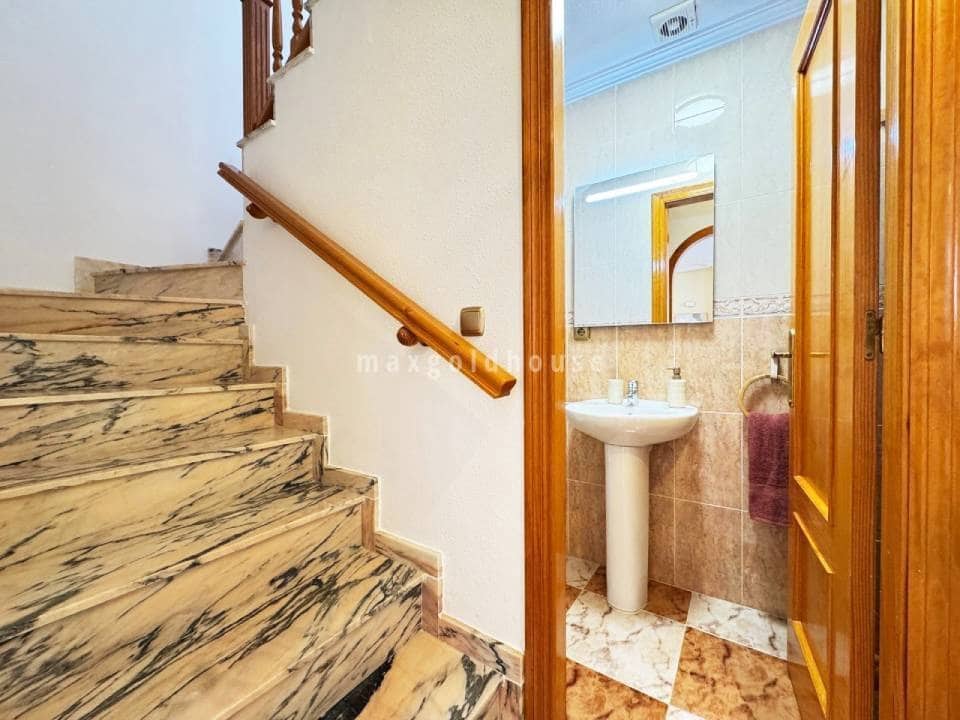 2 sovrum Hus till salu i Orihuela Costa med pool - 219 900 € (Ref: 9848483)