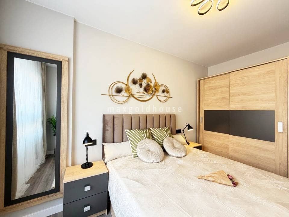 2 soveværelse Lejlighed til salg i Torrevieja - € 179.900 (Ref: 9873872)