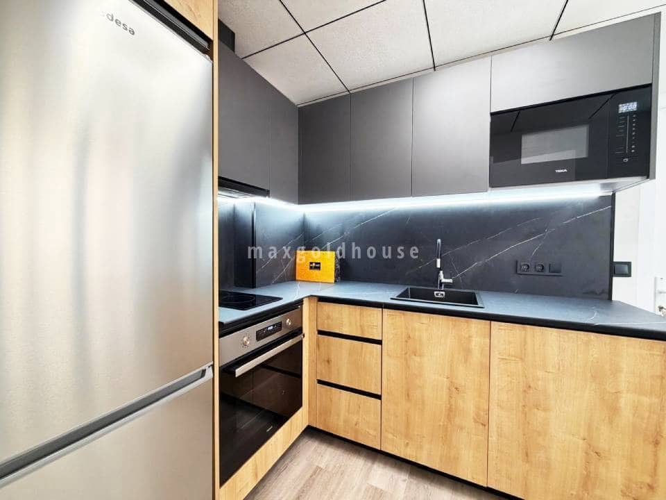 2 soveværelse Lejlighed til salg i Torrevieja - € 179.900 (Ref: 9873872)
