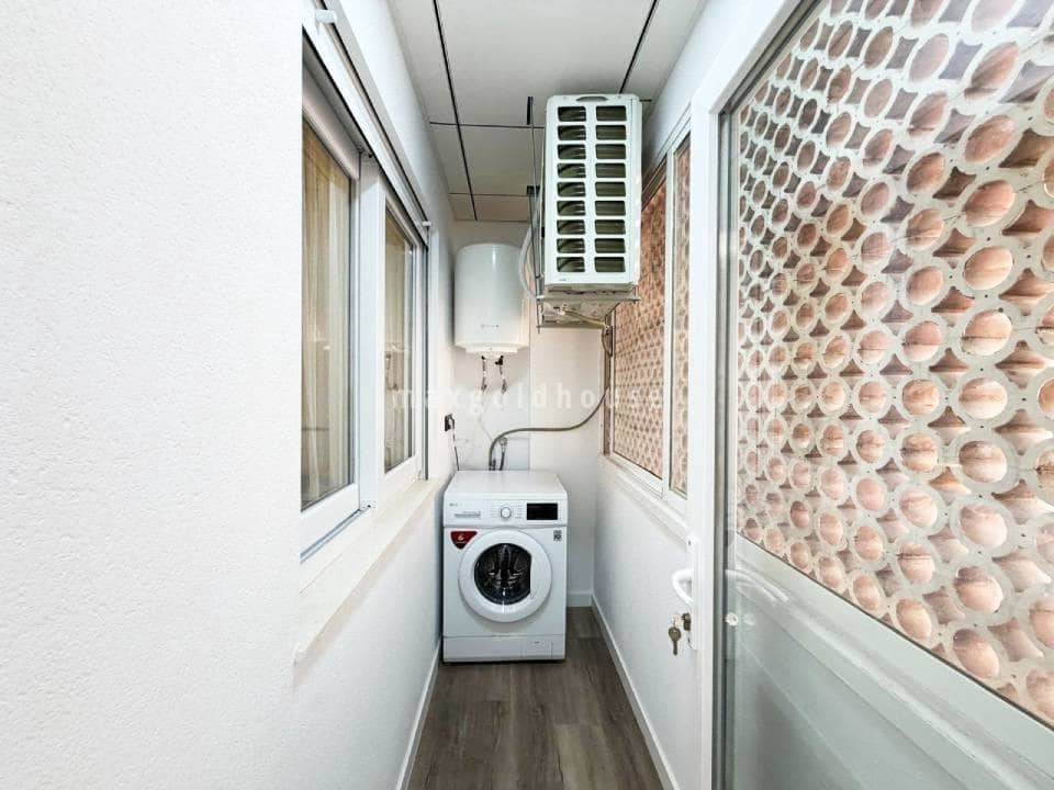 2 soveværelse Lejlighed til salg i Torrevieja - € 179.900 (Ref: 9873872)