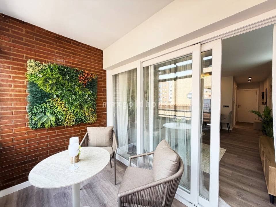 2 soveværelse Lejlighed til salg i Torrevieja - € 179.900 (Ref: 9873872)