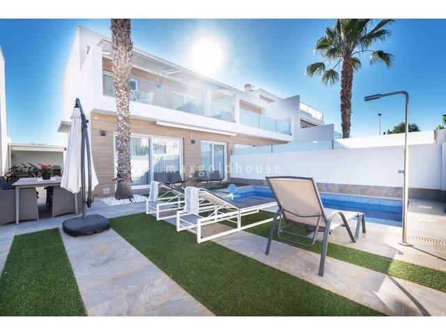 3 slaapkamer Villa te koop in San Pedro del Pinatar met zwembad - € 425.000 (Ref: 9889539)
