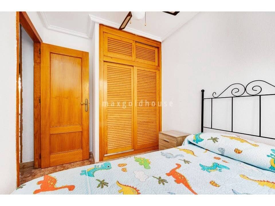 2 Zimmer Apartment zu verkaufen in Torrevieja - 139.900 € (Ref: 9890685)
