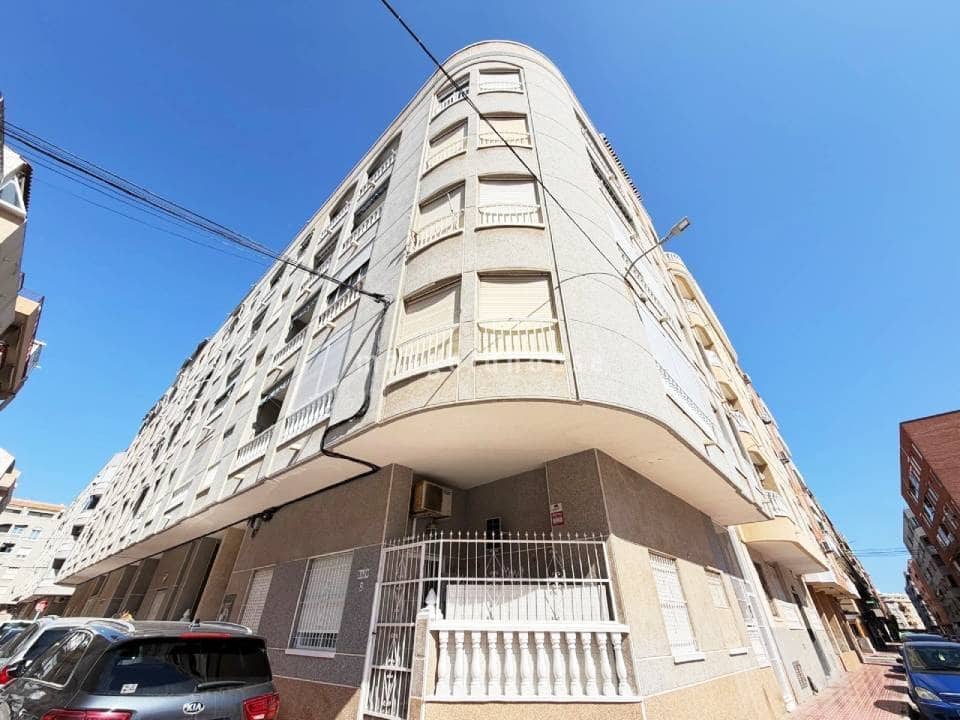 1 soverom Leilighet til salgs i Torrevieja - € 126 000 (Ref: 9895619)