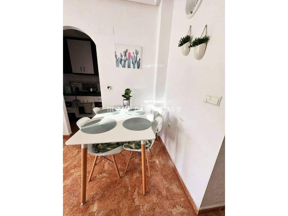 1 chambre Appartement à vendre à Torrevieja avec piscine - 115 000 € (Ref: 9906686)