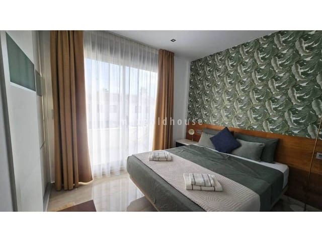 Chalet de 3 habitaciones en Ciudad Quesada, Rojales en venta con piscina - 415.000 € (Ref: 9909834)