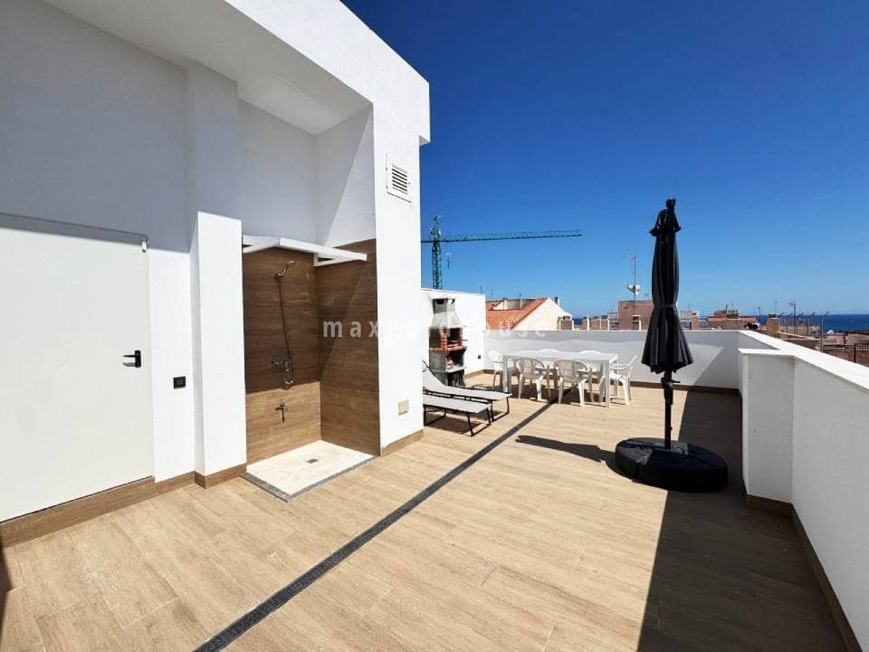 2 soveværelse Lejlighed til salg i Torrevieja med swimmingpool - € 390.000 (Ref: 9935378)