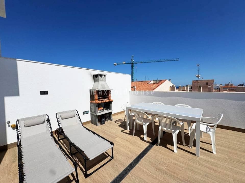 2 soveværelse Lejlighed til salg i Torrevieja med swimmingpool - € 390.000 (Ref: 9935378)