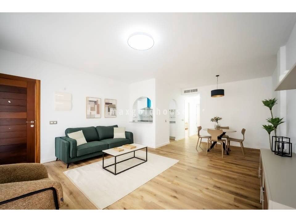 2 bedroom Apartment for sale in Cuevas del Almanzora with pool - € 125,900 (Ref: 9956759)