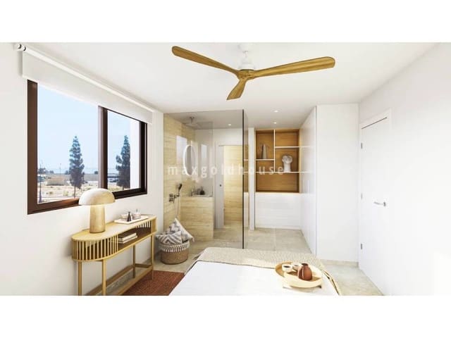 3 makuuhuone Huvila myytävänä paikassa Los Alcázares mukana uima-altaan - 539 900 € (Ref: 9974481)