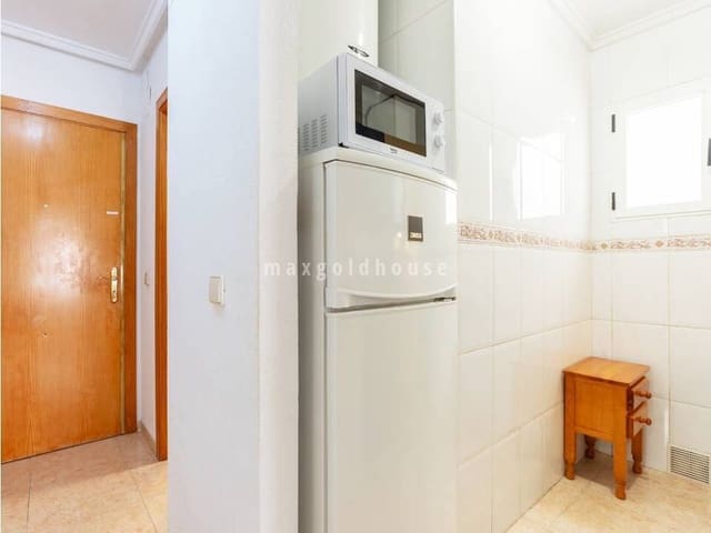 2 chambre Appartement à vendre à Torrevieja avec piscine - 125 000 € (Ref: 9980082)