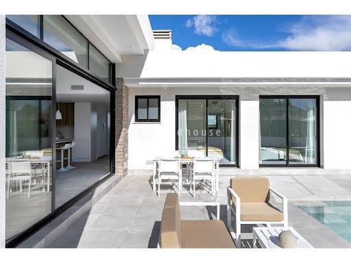 3 soveværelse Villa til salg i Calasparra med swimmingpool - € 355.000 (Ref: 9984116)