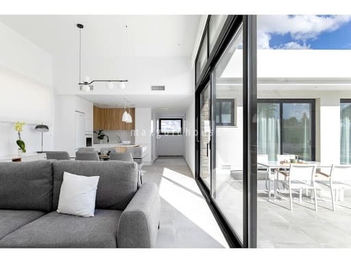 3 soveværelse Villa til salg i Calasparra med swimmingpool - € 355.000 (Ref: 9984116)