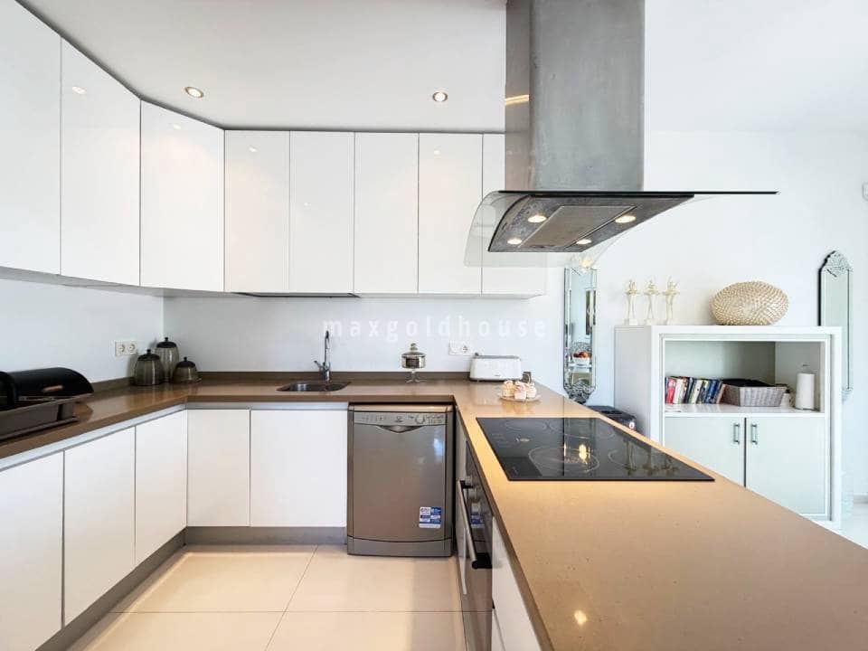 4 quarto Moradia para venda em Dona Pepa com piscina - 420 000 € (Ref: 9984118)