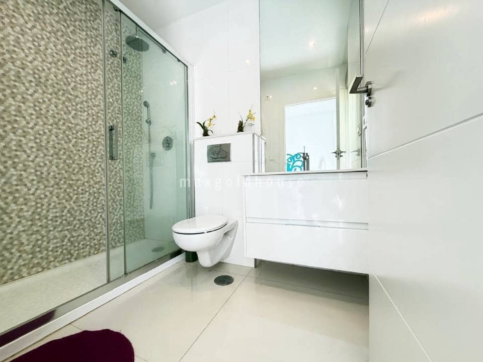 4 quarto Moradia para venda em Dona Pepa com piscina - 420 000 € (Ref: 9984118)
