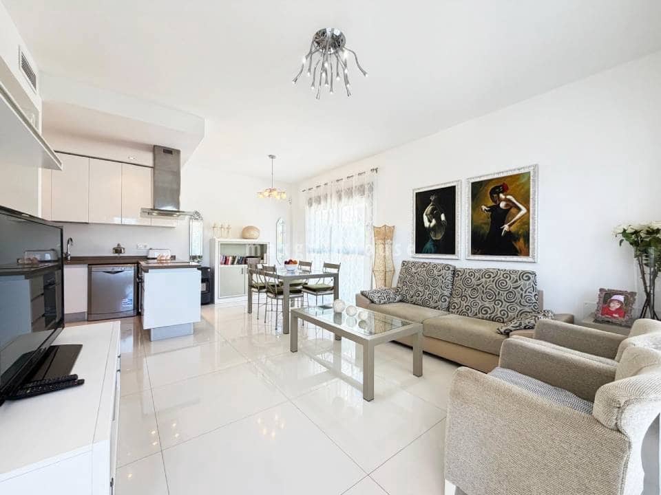 4 quarto Moradia para venda em Dona Pepa com piscina - 420 000 € (Ref: 9984118)