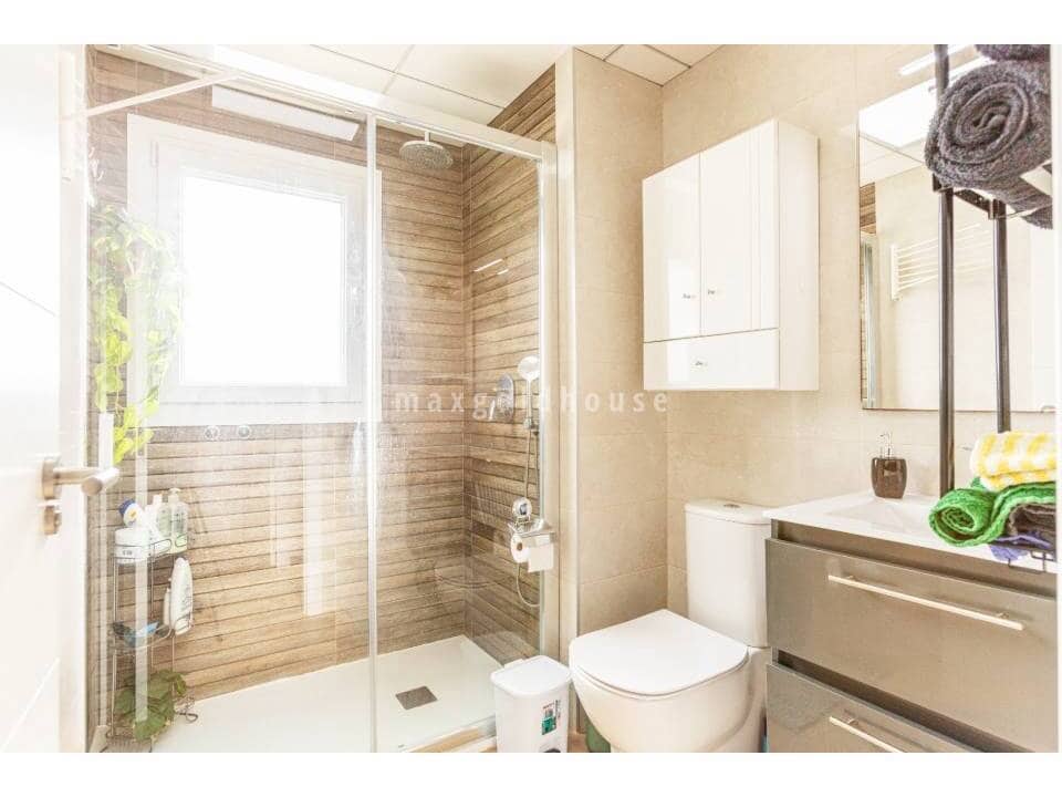 2 soverom Leilighet til salgs i Torrevieja med svømmebasseng - € 209 000 (Ref: 9984120)
