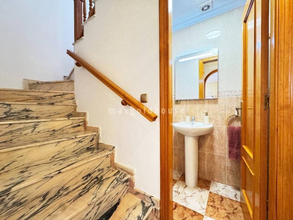 2 sovrum Hus till salu i Orihuela Costa med pool - 219 900 € (Ref: 9984128)