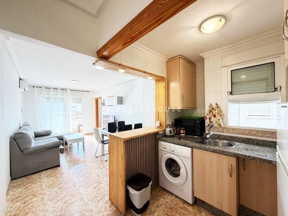 2 Zimmer Apartment zu verkaufen in Torrevieja - 179.000 € (Ref: 9986203)