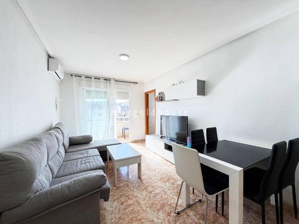 2 Zimmer Apartment zu verkaufen in Torrevieja - 179.000 € (Ref: 9986203)