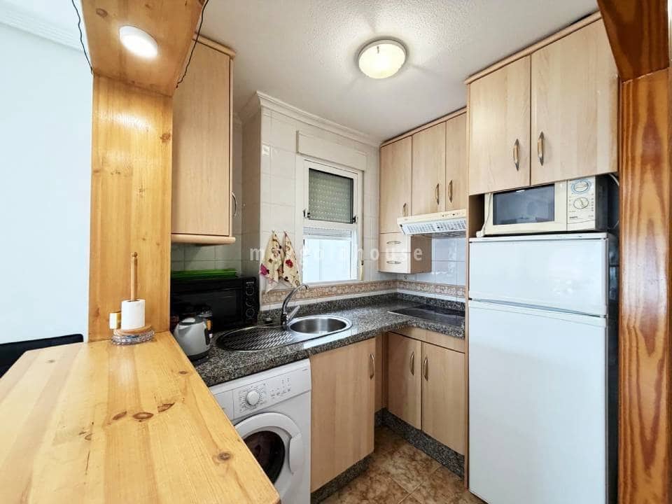2 Zimmer Apartment zu verkaufen in Torrevieja - 179.000 € (Ref: 9986203)