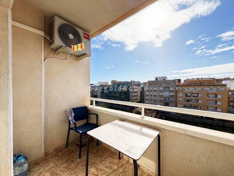 2 Zimmer Apartment zu verkaufen in Torrevieja - 179.000 € (Ref: 9986203)