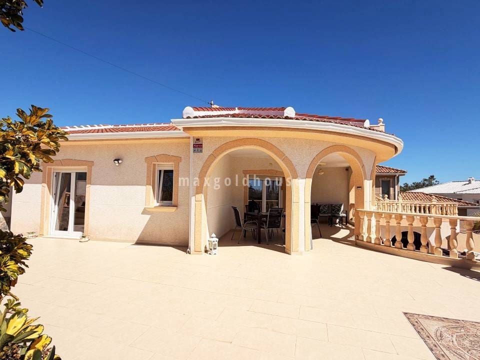 5 chambre Villa/Maison à vendre à Ciudad Quesada avec piscine - 749 900 € (Ref: 9986215)