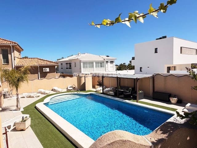 5 chambre Villa/Maison à vendre à Ciudad Quesada, Rojales avec piscine - 749 900 € (Ref: 9986215)