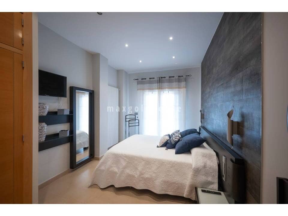 4 soveværelse Villa til salg i Avileses med swimmingpool - € 1.350.000 (Ref: 9990033)
