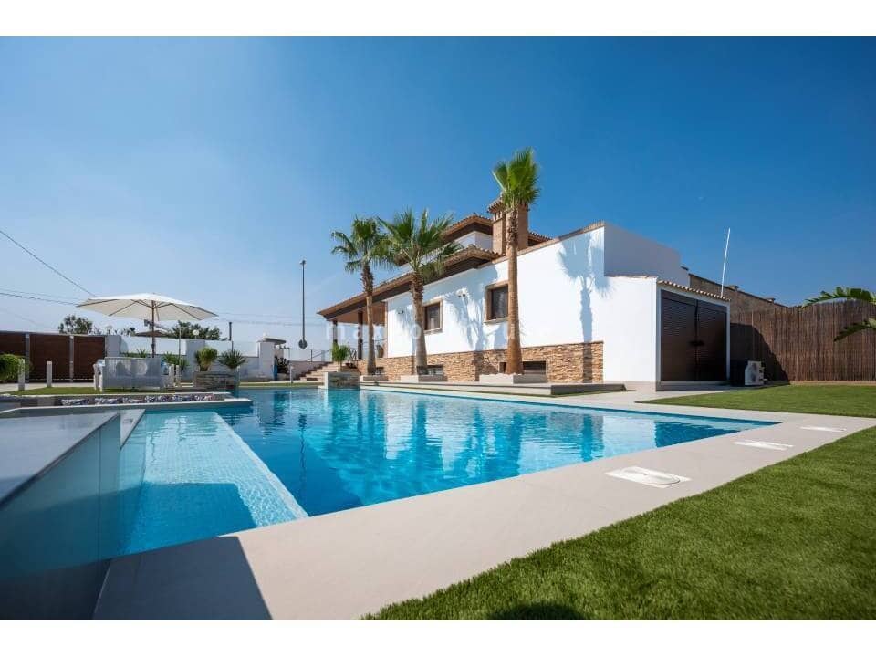 4 soveværelse Villa til salg i Avileses med swimmingpool - € 1.350.000 (Ref: 9990033)