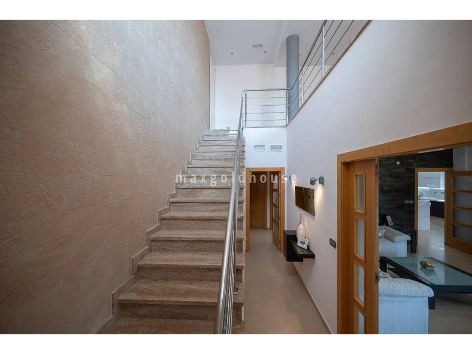 4 soveværelse Villa til salg i Avileses med swimmingpool - € 1.350.000 (Ref: 9990033)