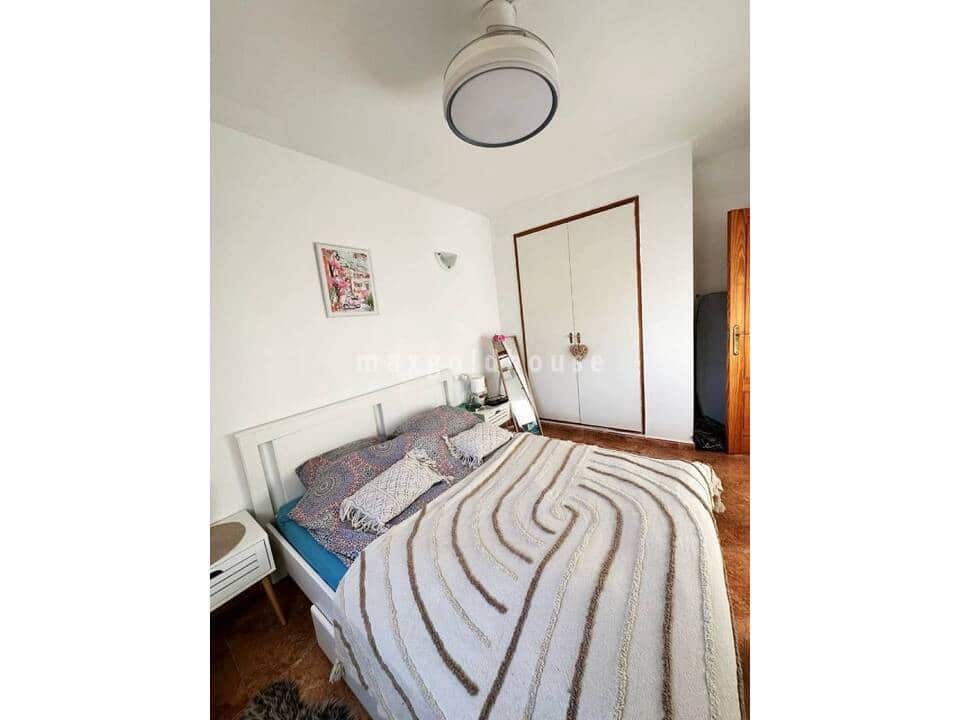 1 quarto Apartamento para venda em Torrevieja com piscina - 115 000 € (Ref: 9995385)