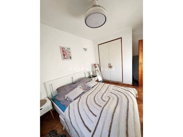 1 quarto Apartamento para venda em Torrevieja com piscina - 115 000 € (Ref: 9995385)