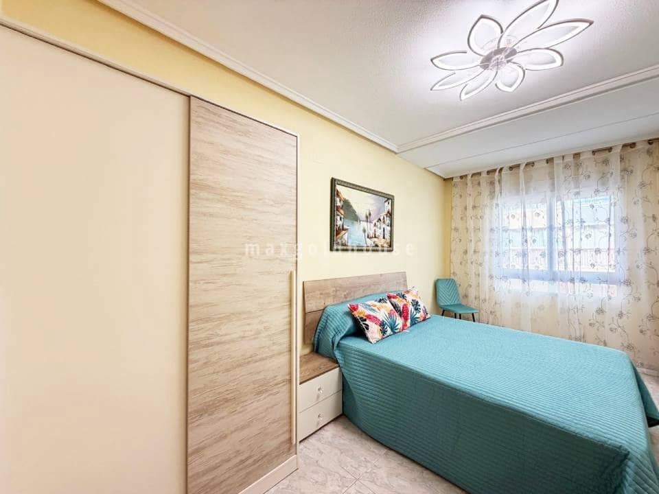 3 slaapkamer Appartement te koop in Torrevieja - € 230.000 (Ref: 9995388)