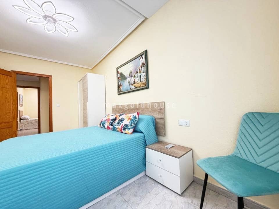 3 slaapkamer Appartement te koop in Torrevieja - € 230.000 (Ref: 9995388)