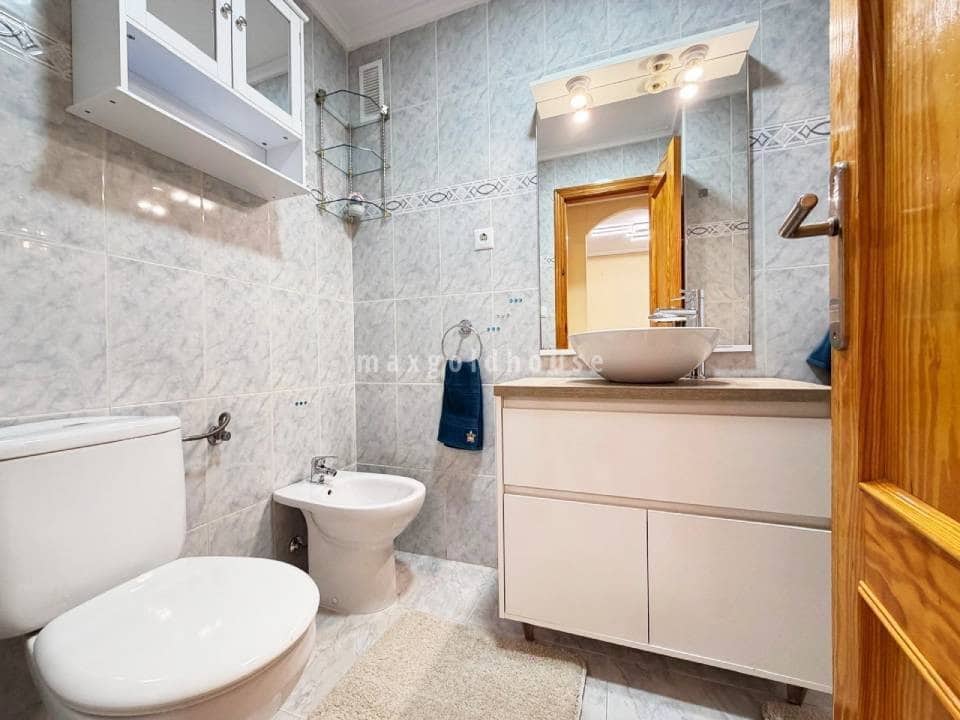 3 slaapkamer Appartement te koop in Torrevieja - € 230.000 (Ref: 9995388)