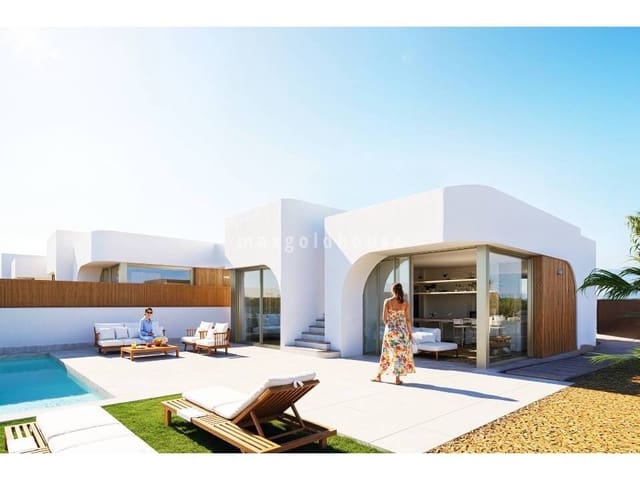 3 Zimmer Villa zu verkaufen in Los Alcázares mit Pool - 589.900 € (Ref: 9996424)