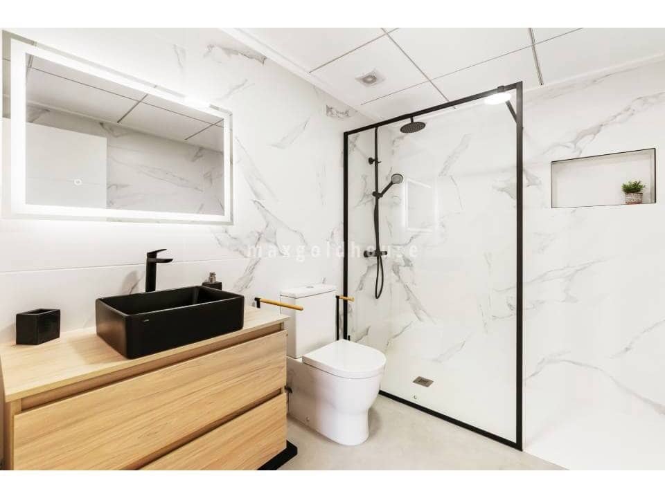 3 quarto Moradia para venda em San Pedro del Pinatar com piscina - 380 000 € (Ref: 9996426)