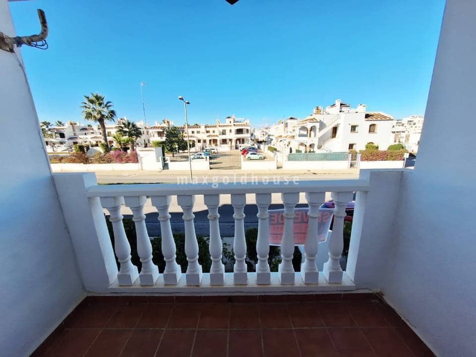 3 quarto Apartamento para venda em Villamartin com piscina - 225 000 € (Ref: 9997847)